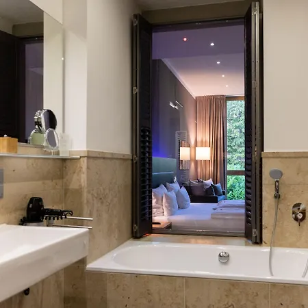 Qube Bergheim 4*