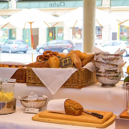 Qube Bergheim Otel 4*