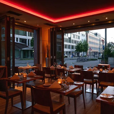 酒店 Qube Bergheim 4*