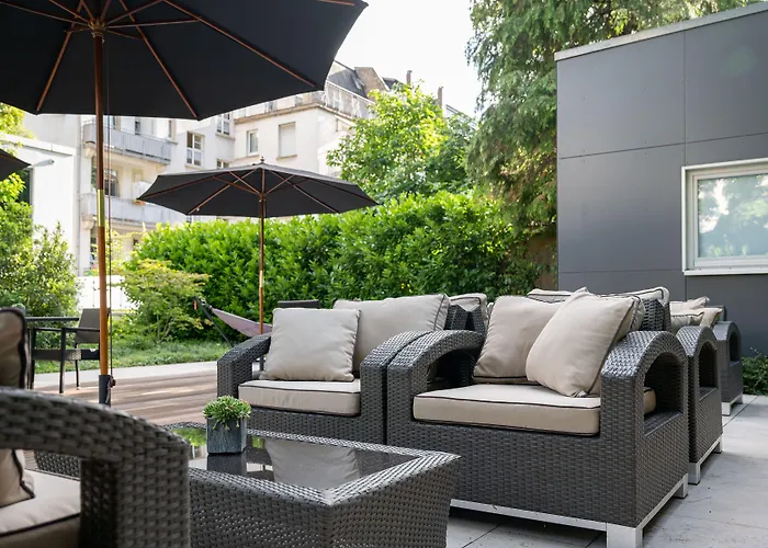 Qube Bergheim فندق